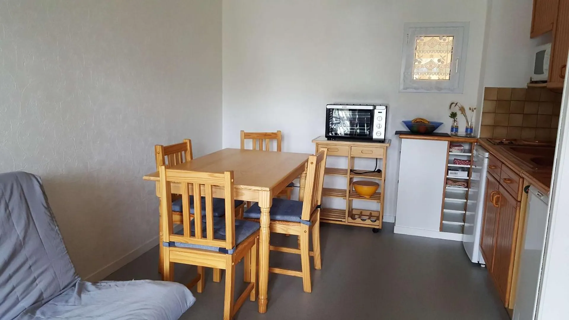 Apartment Ref 042 Appartement T2 Avec Balcon Et Piscine Arzon France